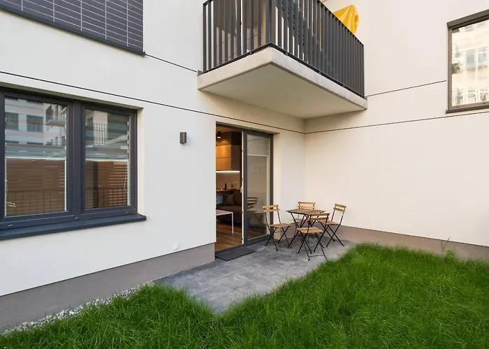 Cozy Apartment With Garden Prestigious Location